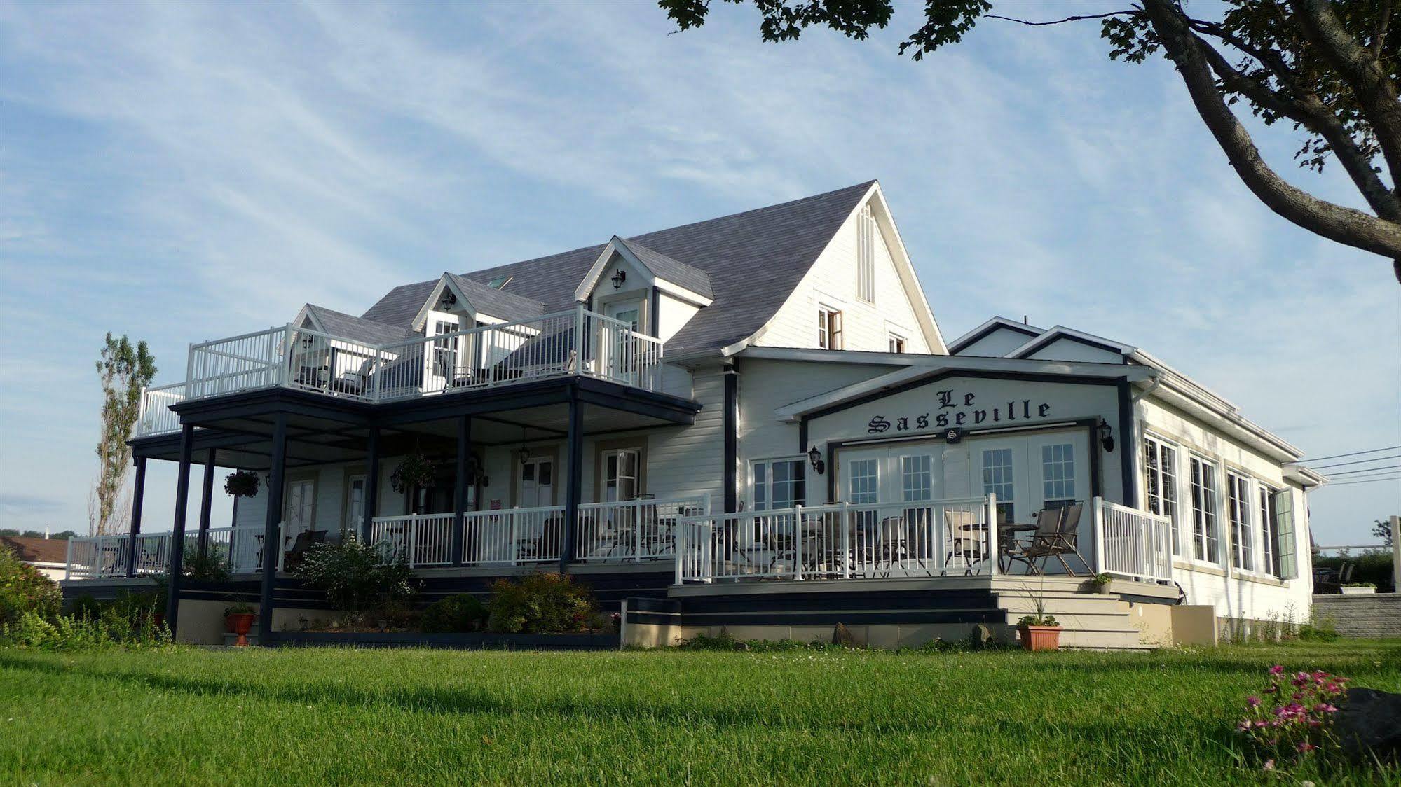 Auberge Seigneurie Des Monts Sainte Anne-des-Chênes Buitenkant foto